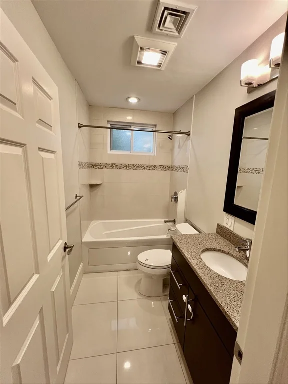 3 bed, 2 bath apartment for rent at 15 Athens St Unit 2, Cambridge — photo 6 of 12