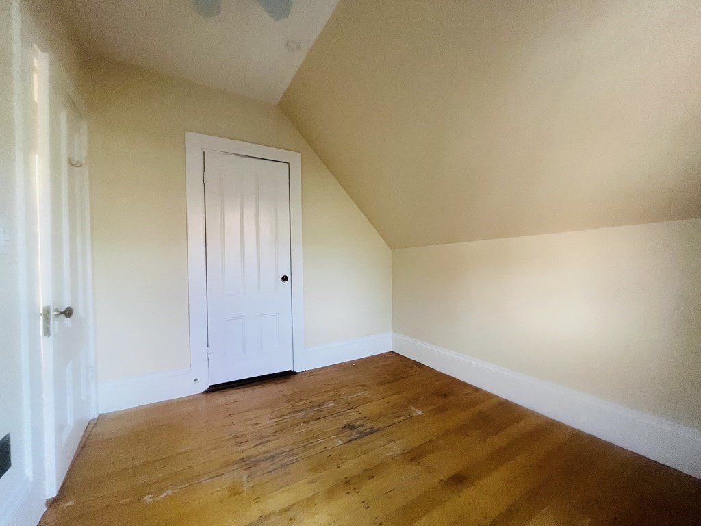 4 bed, 2 bath apartment for rent at 15 Auburn Unit A, Coolidge Corner — photo 13 of 16