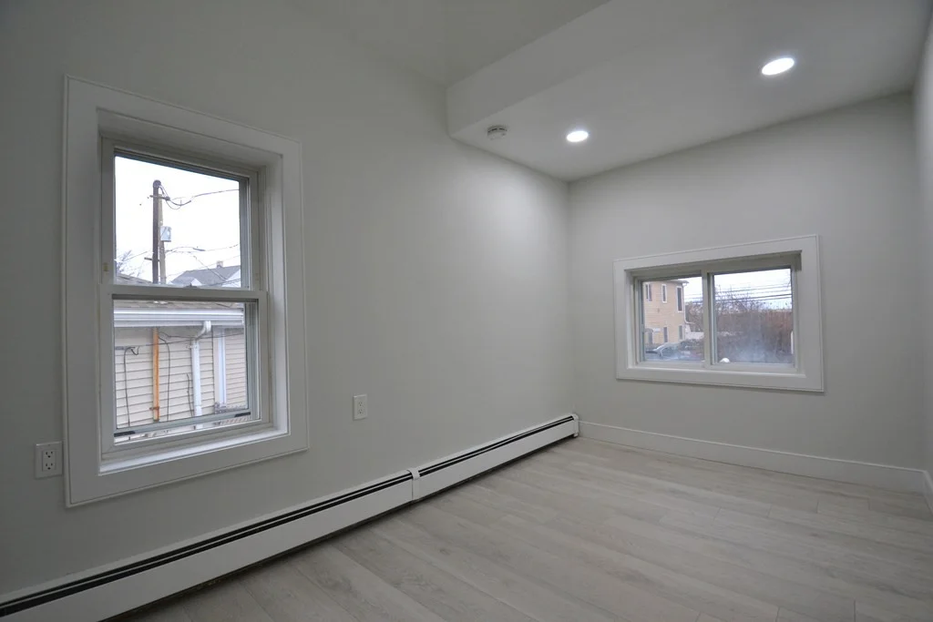 2 bed, 1 bath apartment for rent at 15 Avalon St, Beachmont — photo 7 of 14