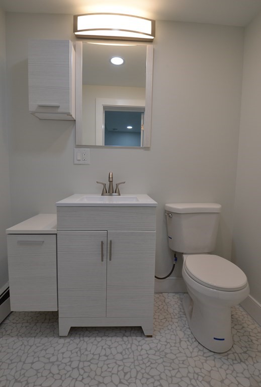2 bed, 1 bath apartment for rent at 15 Avalon St Unit 0, Revere — photo 8 of 14