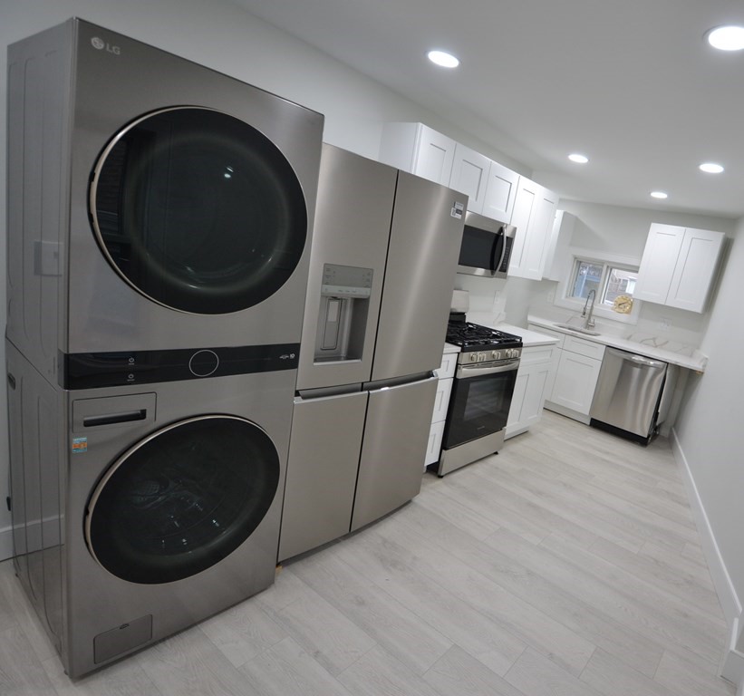 2 bed, 1 bath apartment for rent at 15 Avalon St Unit 0, Revere — photo 1 of 14