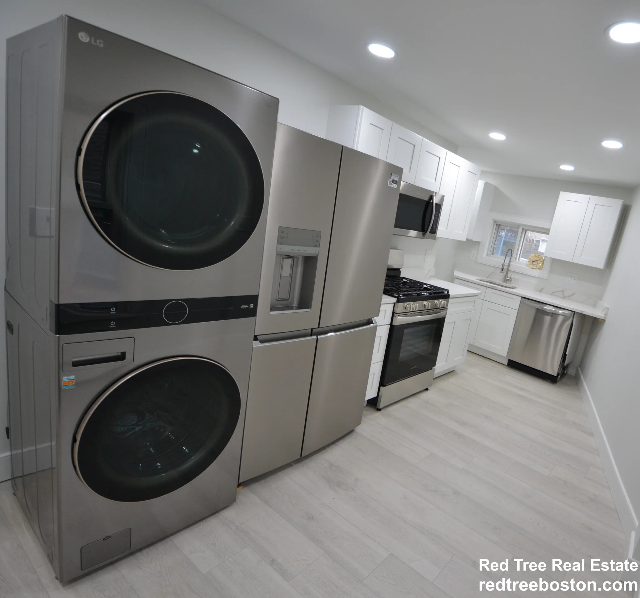 2 bed, 1 bath apartment for rent at 15 Avalon St Unit 1, Revere — photo 3 of 15
