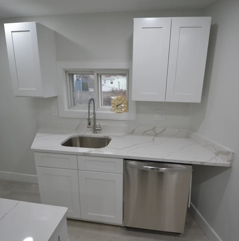2 bed, 1 bath apartment for rent at 15 Avalon St Unit 15, Revere — photo 6 of 13