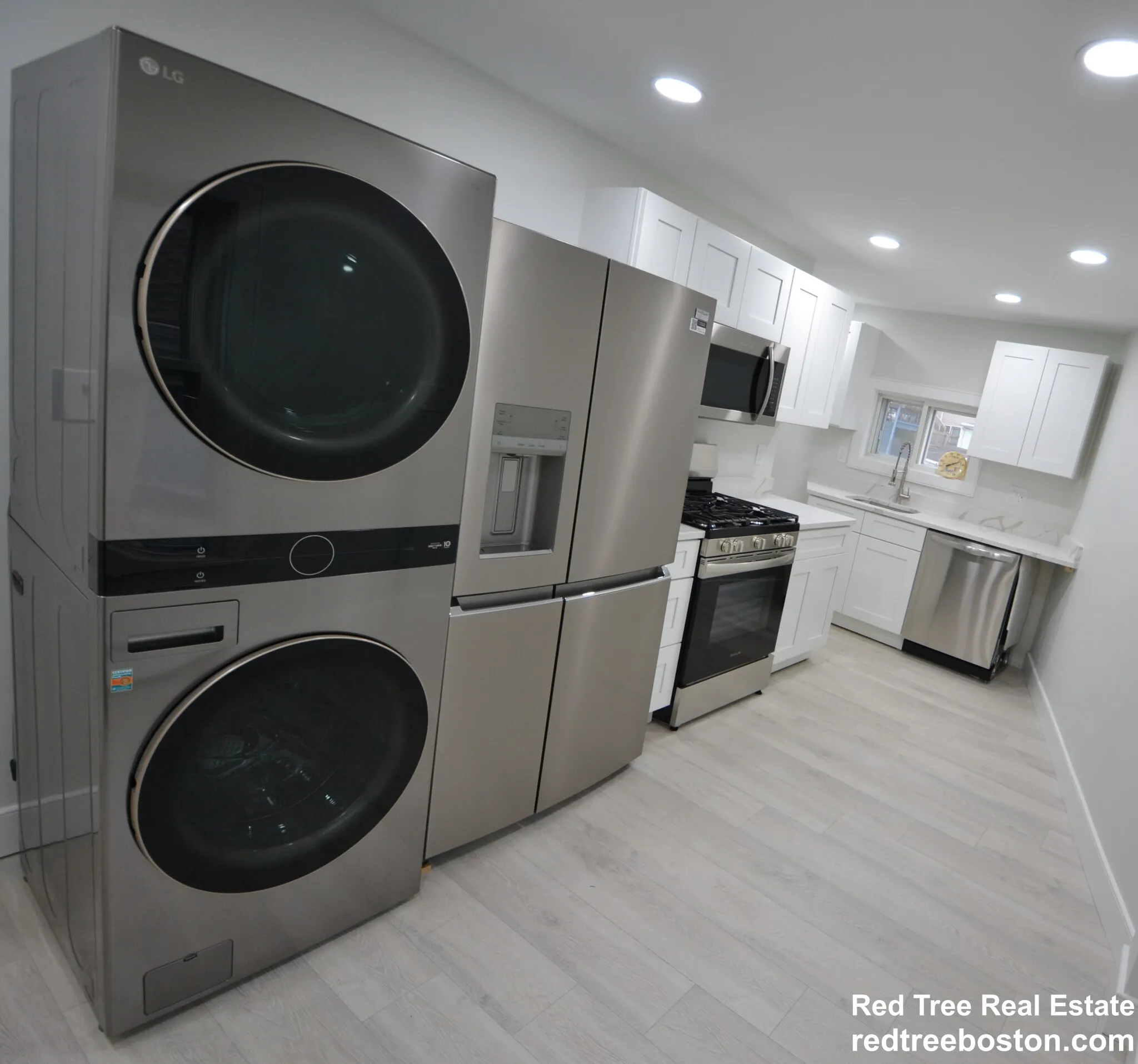 2 bed, 1 bath apartment for rent at 15 Avalon St Unit House, Revere — photo 3 of 15