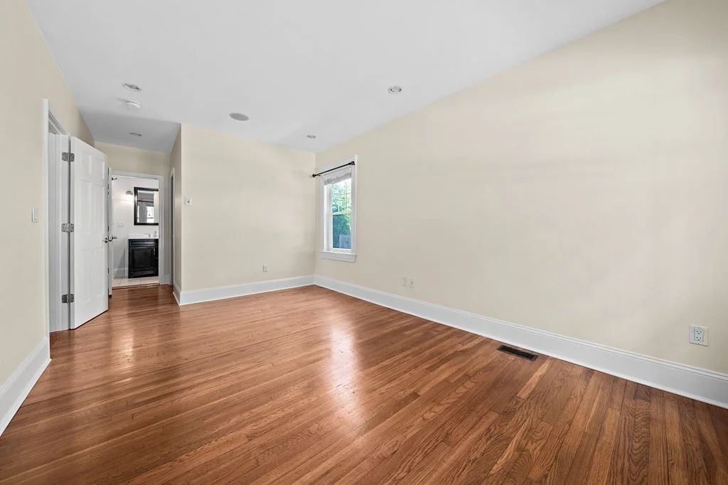3 bed, 2 bath apartment for rent at 15 Avalon Unit 1, Milton — photo 8 of 26