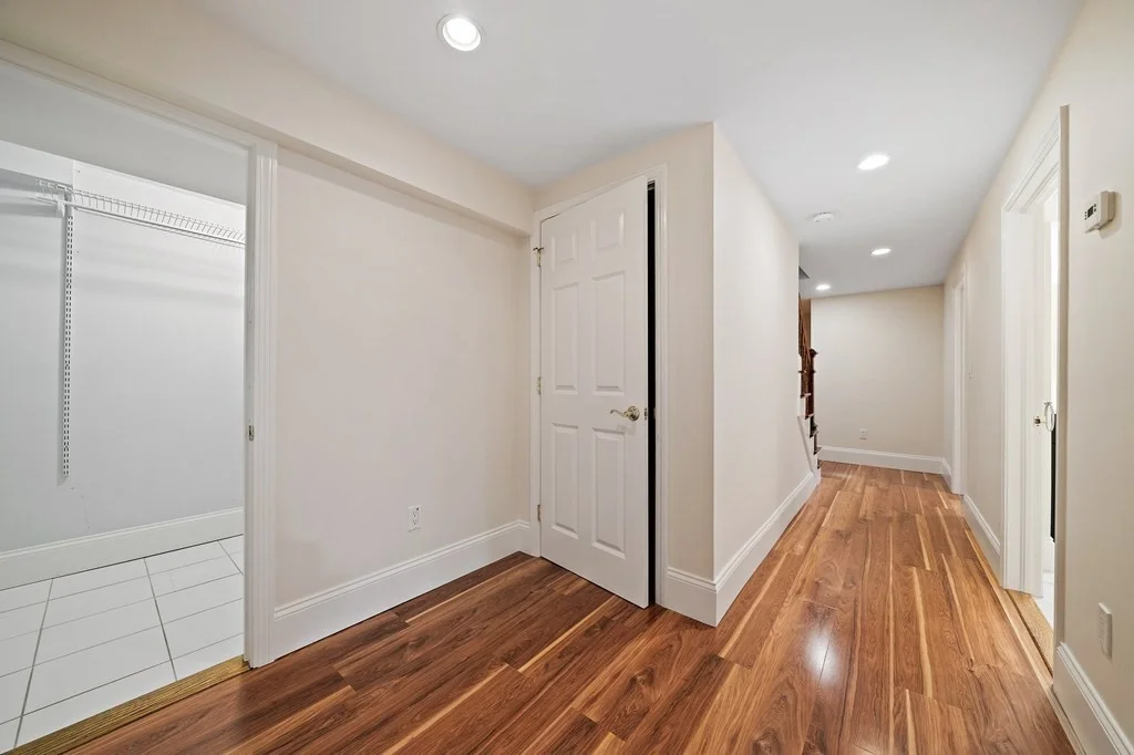 3 bed, 2 bath apartment for rent at 15 Avalon Unit 1, Milton — photo 17 of 26