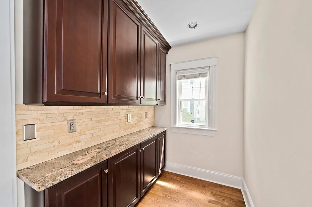 3 bed, 2 bath apartment for rent at 15 Avalon Unit 1, Milton — photo 5 of 26