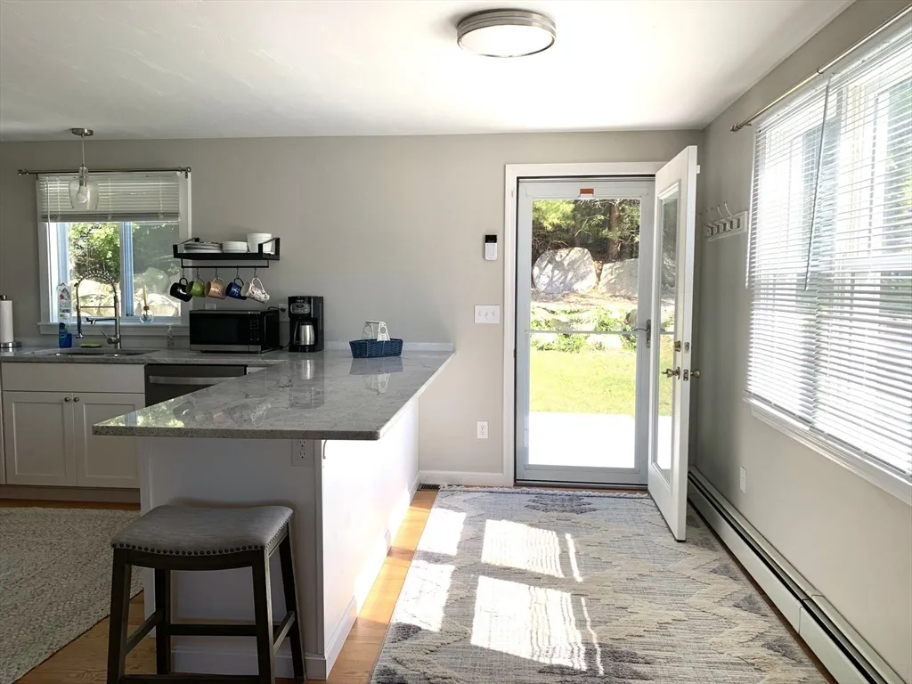 3 bed, 2 bath apartment for rent at 15 Avenue A St, Wareham — photo 10 of 27
