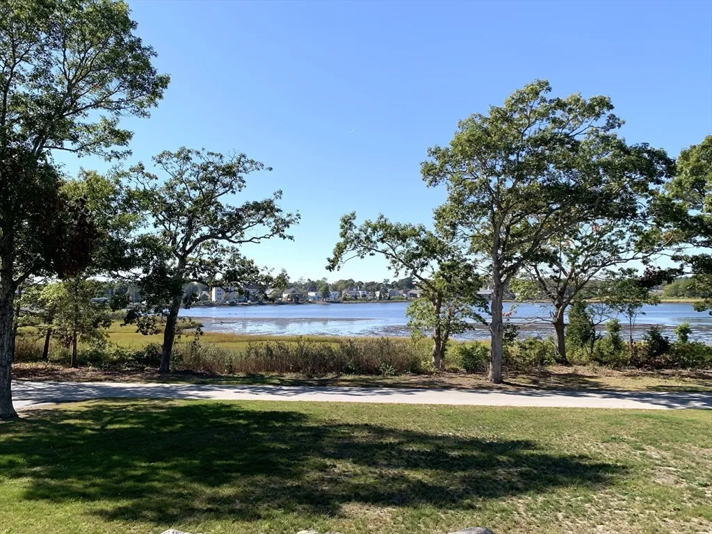 3 bed, 2 bath apartment for rent at 15 Avenue A St, Wareham — photo 26 of 27