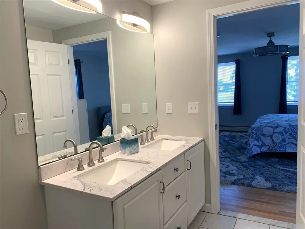 3 bed, 2 bath apartment for rent at 15 Avenue A St, Wareham — photo 17 of 27