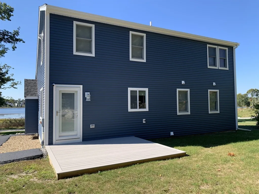 3 bed, 2 bath apartment for rent at 15 Avenue A St, Wareham — photo 25 of 27