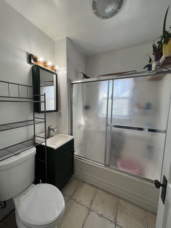 3 bed, 2 bath apartment for rent at 15 Baltic St Unit 2, Attleboro — photo 16 of 16