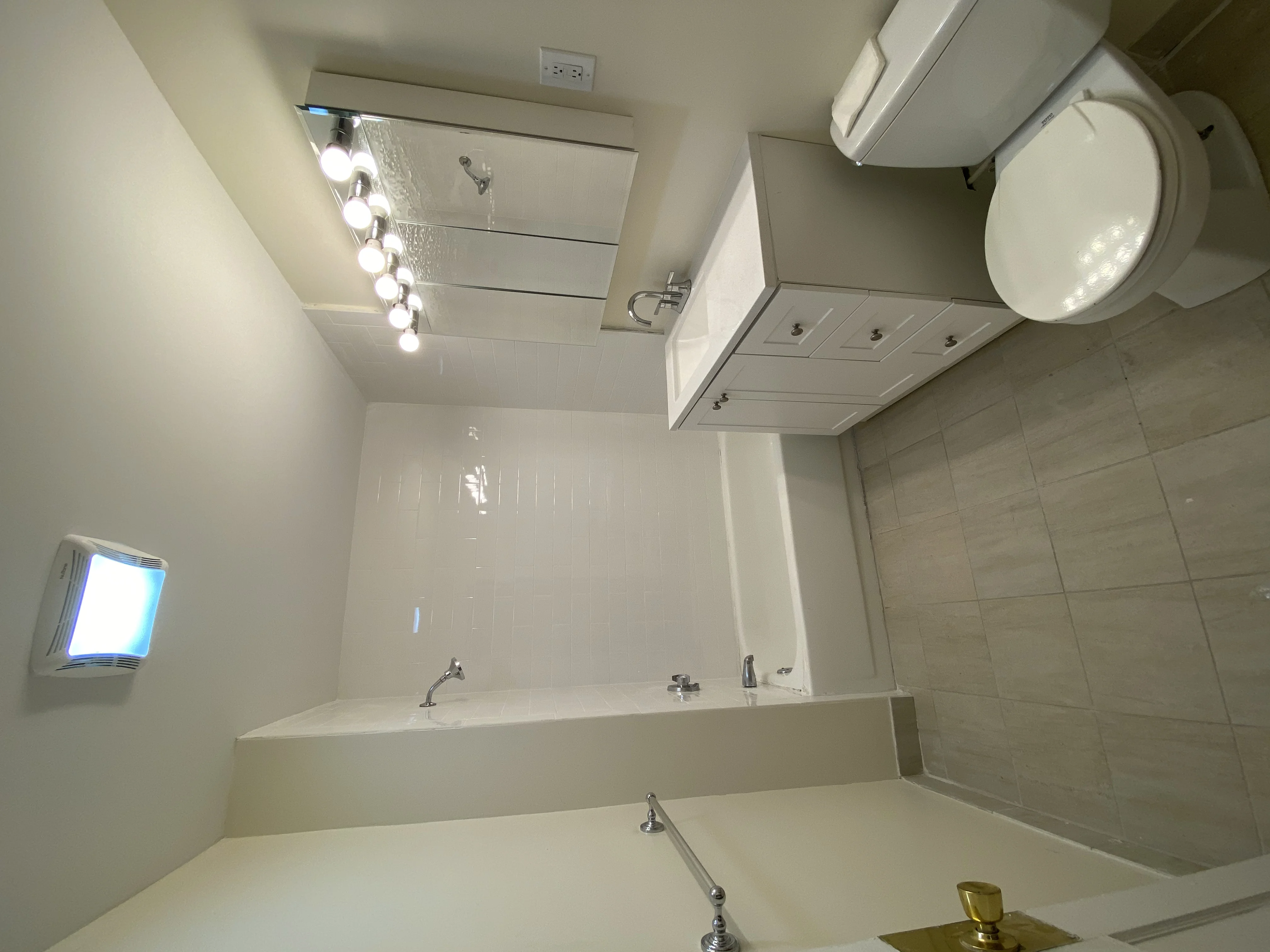 3 bed, 1 bath apartment for rent at 15 Barrows St Unit 3, Allston — photo 4 of 4