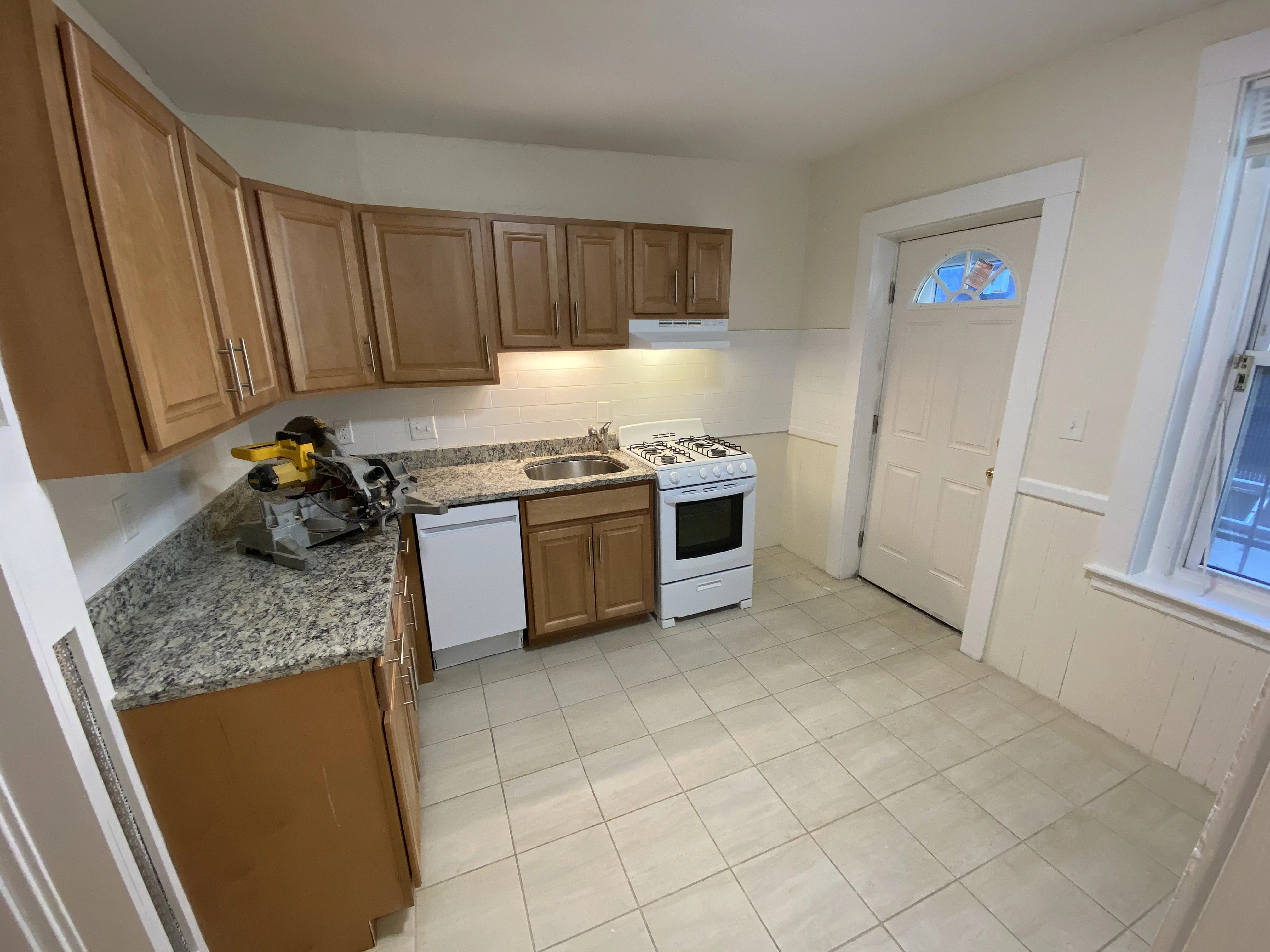 3 bed, 1 bath apartment for rent at 15 Barrows St Unit 3, Allston