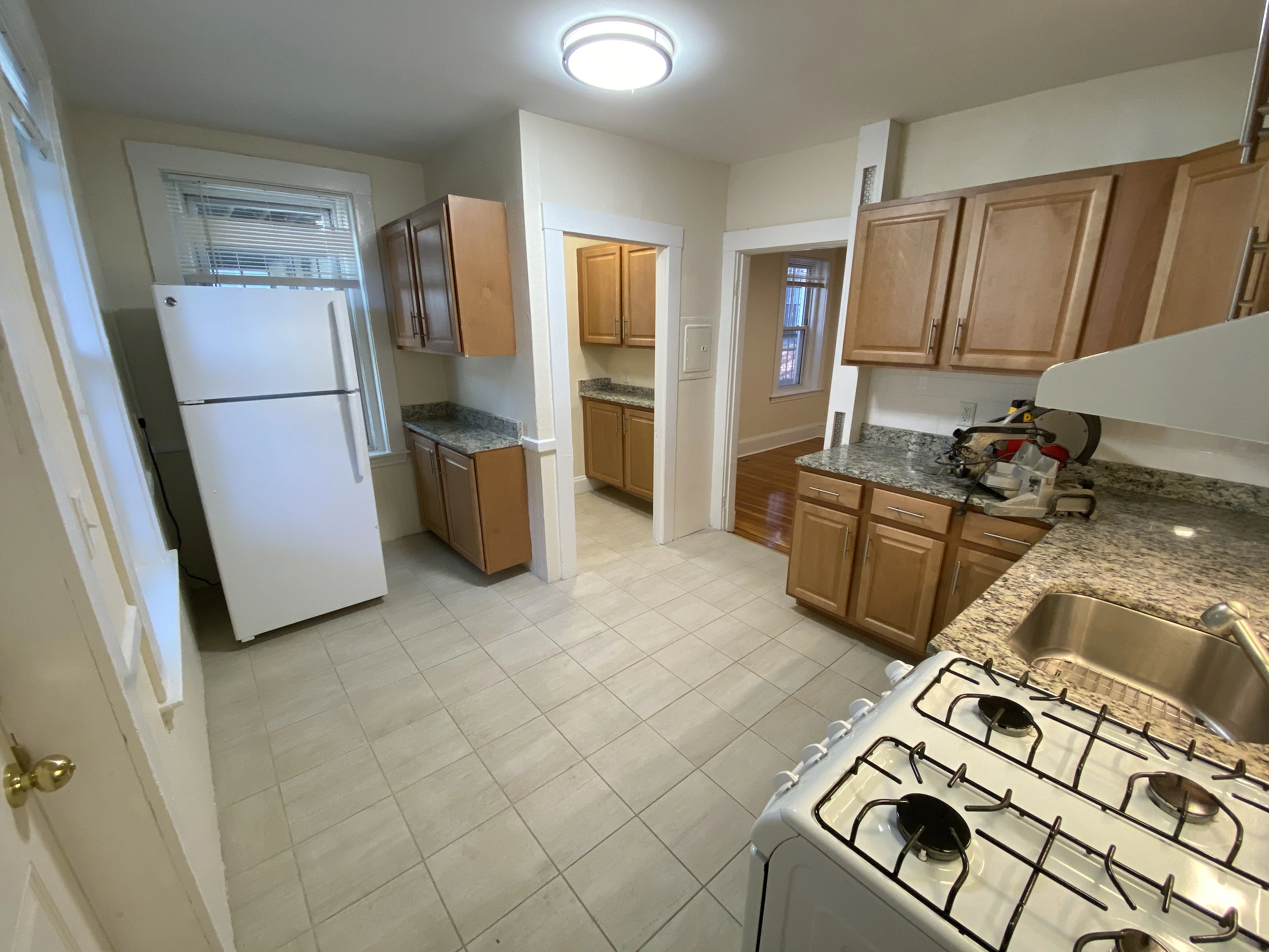 3 bed, 1 bath apartment for rent at 15 Barrows St Unit 3, Allston — photo 2 of 4
