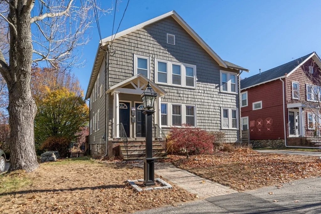 2 bed, 1 bath apartment for rent at 15 Batchelder St Unit 15, Fells