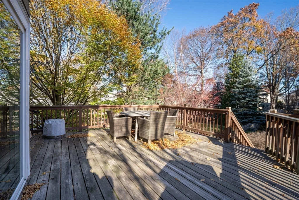 2 bed, 1 bath apartment for rent at 15 Batchelder St Unit 15, Fells — photo 24 of 31