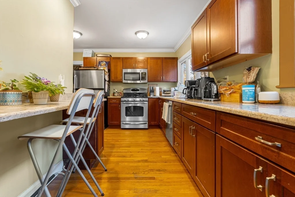 2 bed, 1 bath apartment for rent at 15 Batchelder St Unit 15, Fells — photo 8 of 31
