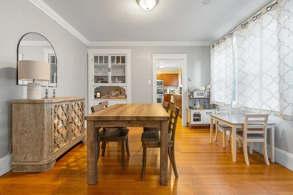 2 bed, 1 bath apartment for rent at 15 Batchelder St Unit 15, Fells — photo 3 of 31