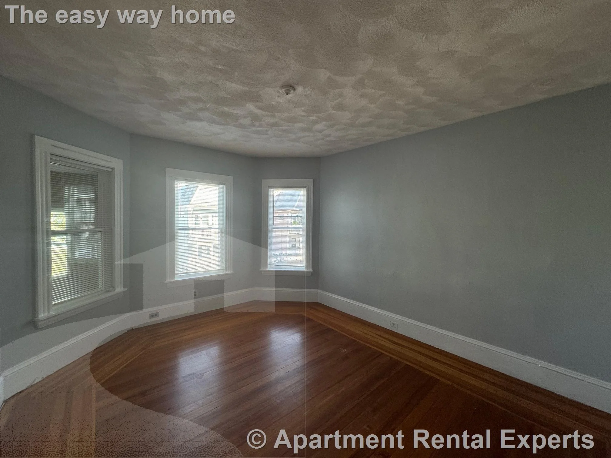 5 bed, 2 bath apartment for rent at 15 Bay State Ave Unit 2, Davis Square — photo 4 of 24
