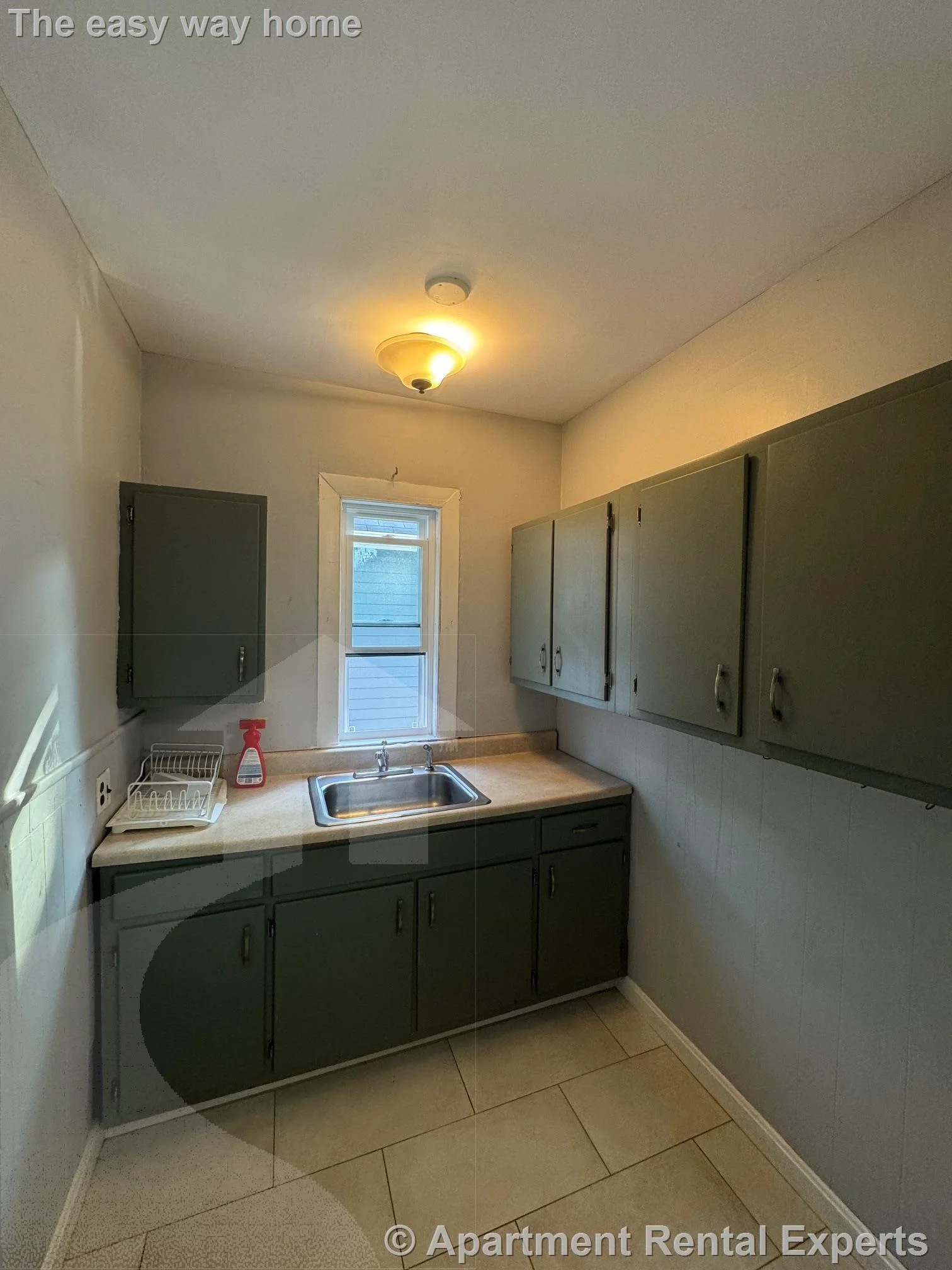 5 bed, 2 bath apartment for rent at 15 Bay State Ave Unit 2, Davis Square — photo 2 of 24