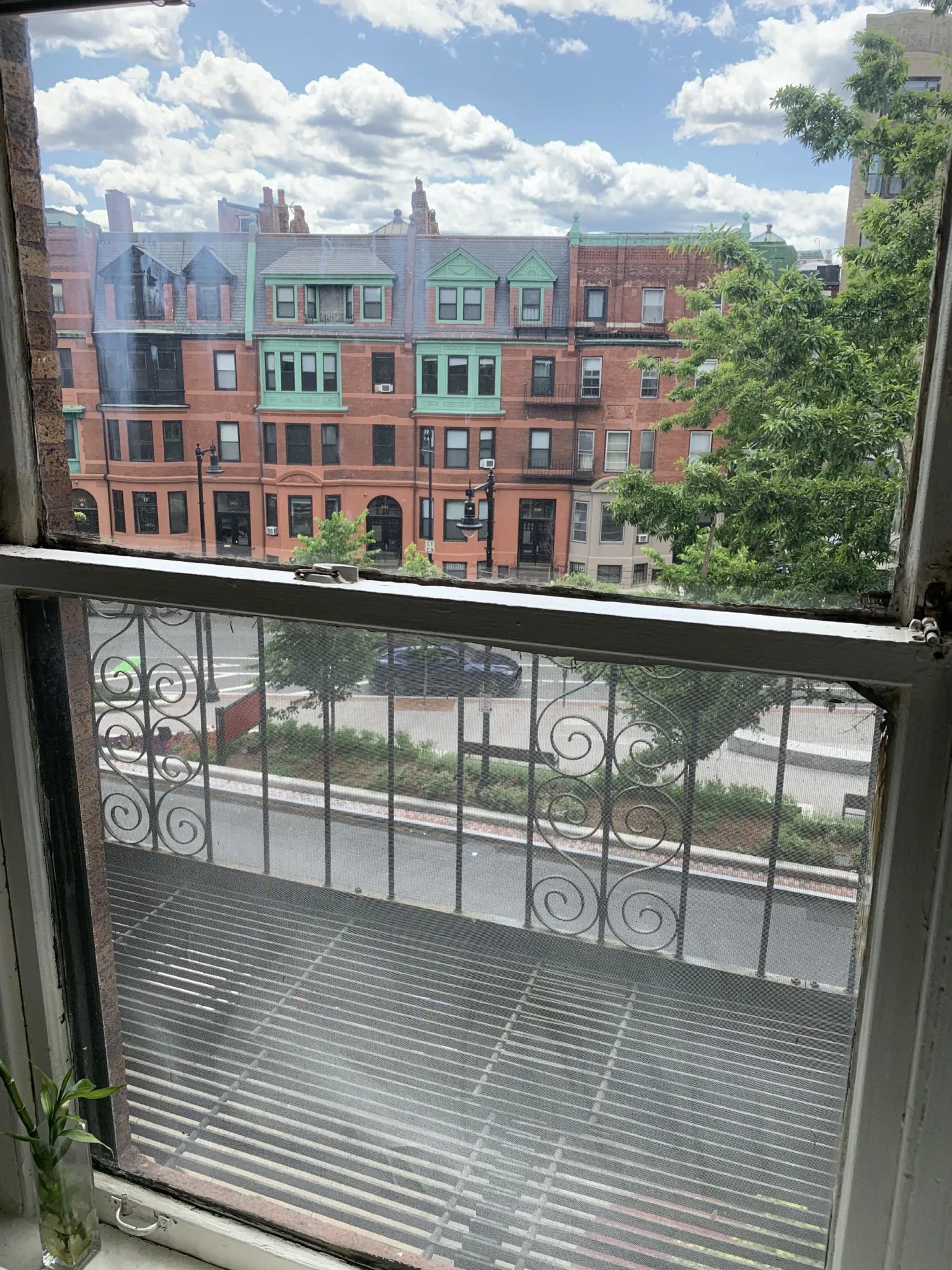 Studio bed, 1 bath apartment for rent at 15 Bay State Rd Unit 9, Fenway — photo 7 of 9