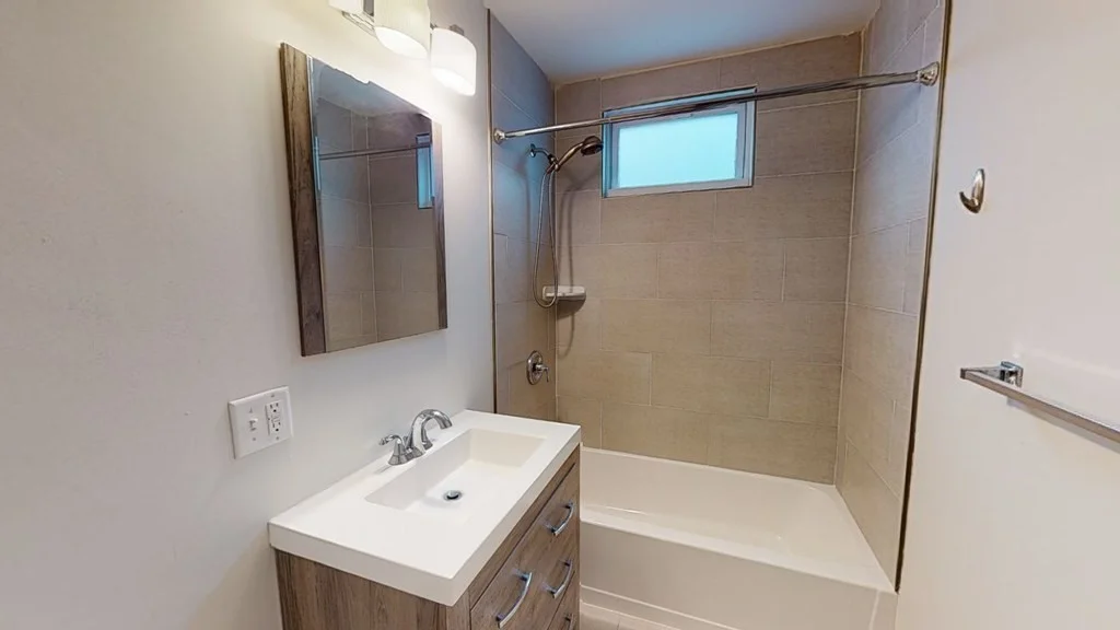 3 bed, 1 bath apartment for rent at 15 Bayside St Unit 2, Dorchester — photo 13 of 24