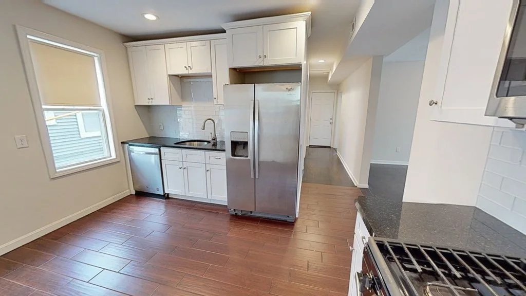 3 bed, 1 bath apartment for rent at 15 Bayside St Unit 2, Dorchester — photo 3 of 24