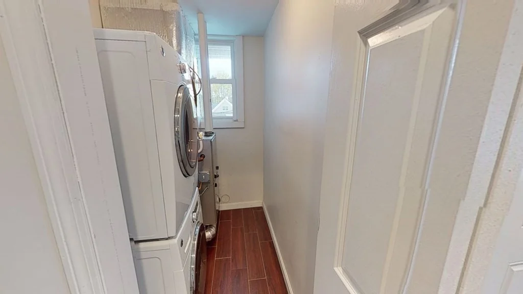 3 bed, 1 bath apartment for rent at 15 Bayside St Unit 2, Dorchester — photo 17 of 24