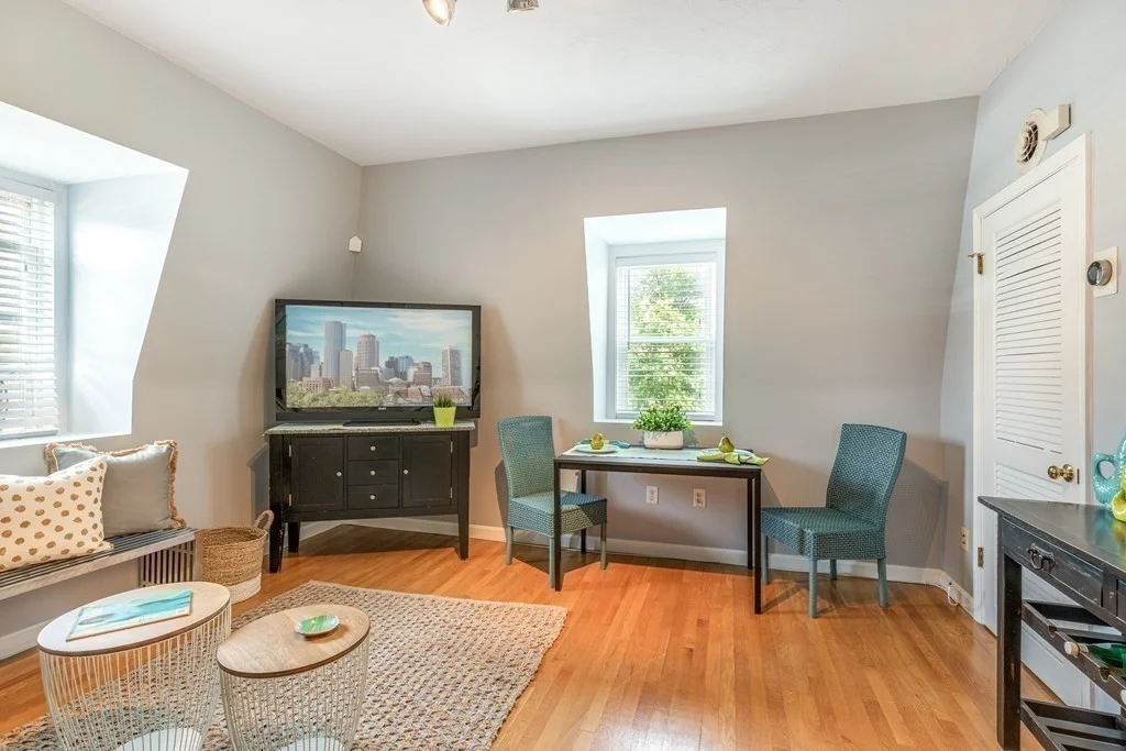 1 bed, 1 bath apartment for rent at 15 Beale St Unit 5, Dorchester — photo 2 of 21