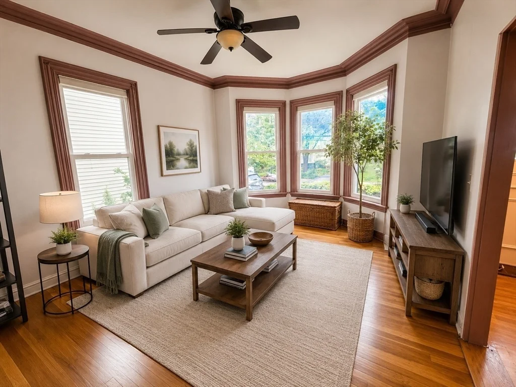 3 bed, 2 bath apartment for rent at 15 Beethoven St, Jamaica Plain — photo 5 of 11