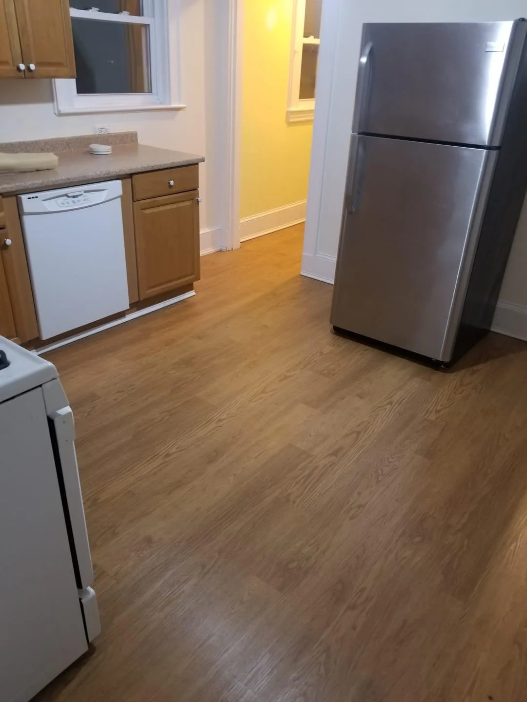 3 bed, 1 bath apartment for rent at 15 Belmont St Unit 3, Everett — photo 2 of 15