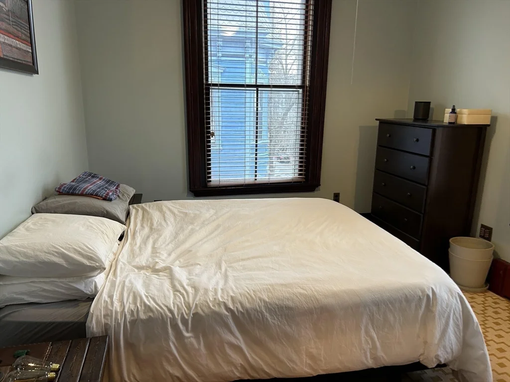 2 bed, 1 bath apartment for rent at 15 Bigelow Unit 4, Cambridge — photo 5 of 15