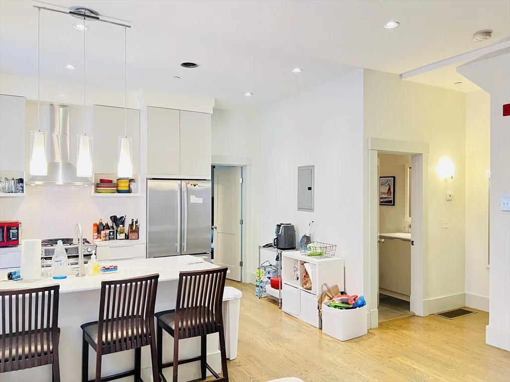 2 bed, 2 bath apartment for rent at 15 Boardman St Unit 1A, Central Square — photo 9 of 33