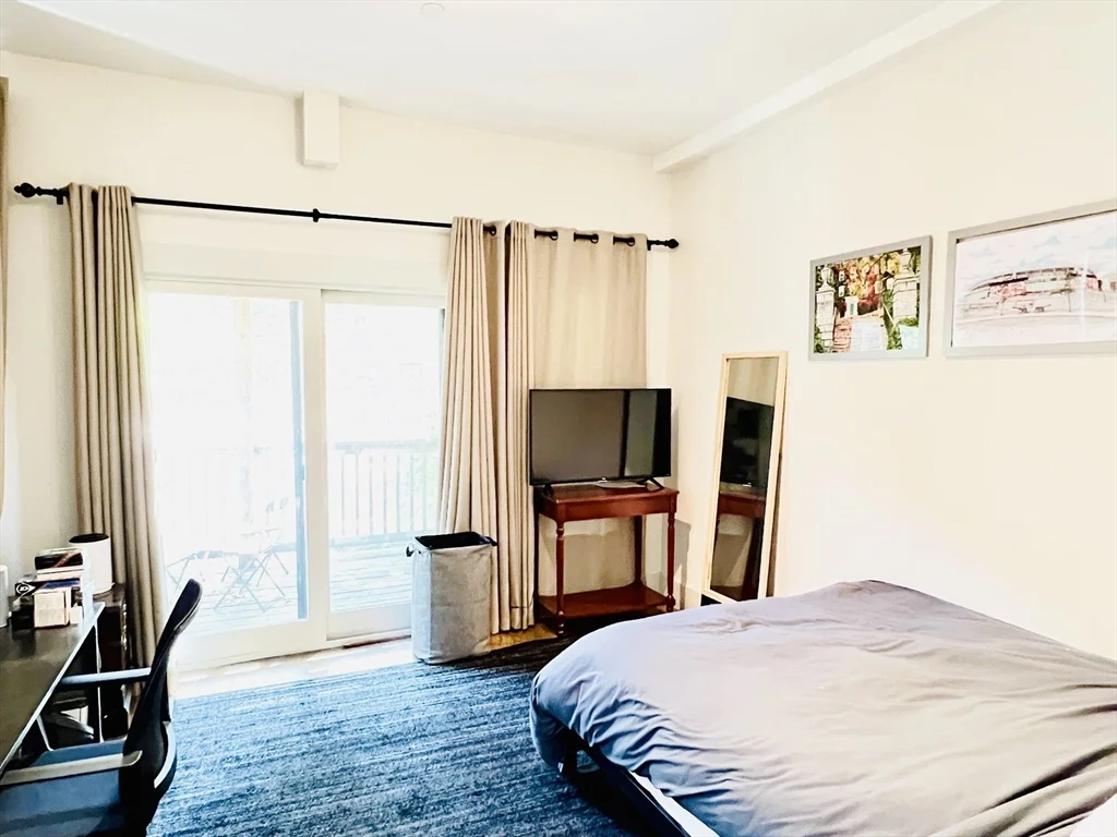 2 bed, 2 bath apartment for rent at 15 Boardman St Unit 1A, Central Square — photo 14 of 33