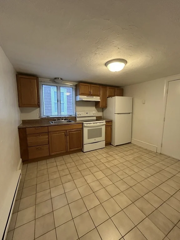 1 bed, 1 bath apartment for rent at 15 Bolster St Unit 2, Everett — photo 6 of 8