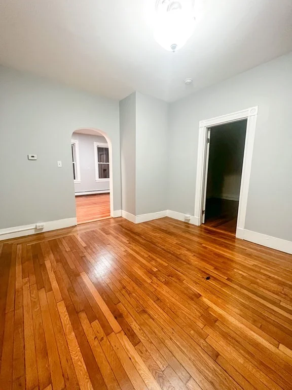 3 bed, 1 bath apartment for rent at 15 Bradshaw Unit 2L, Dorchester — photo 5 of 8