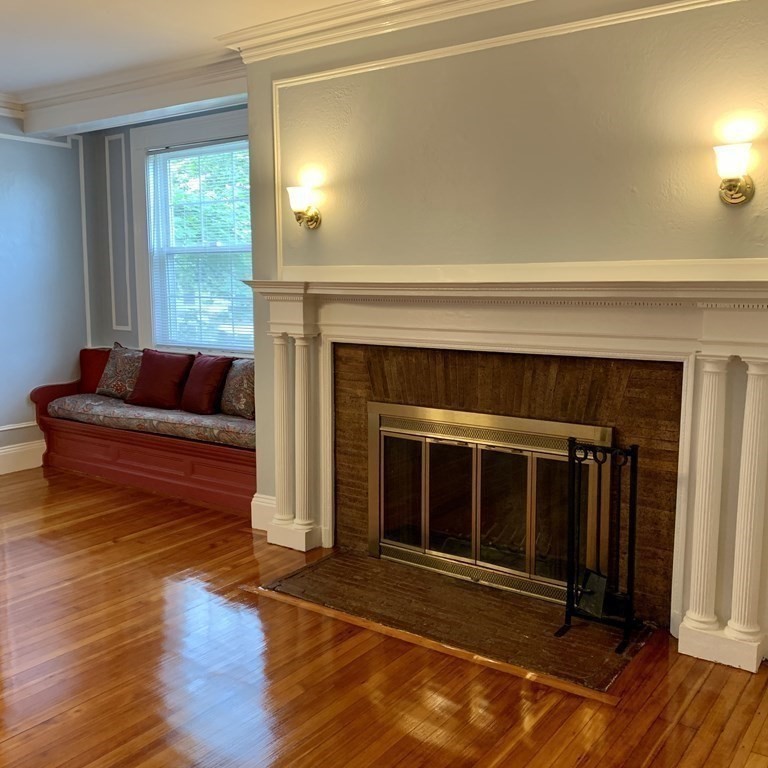 2 bed, 1 bath apartment for rent at 15 Braemore Rd Unit 1, Brighton — photo 4 of 16