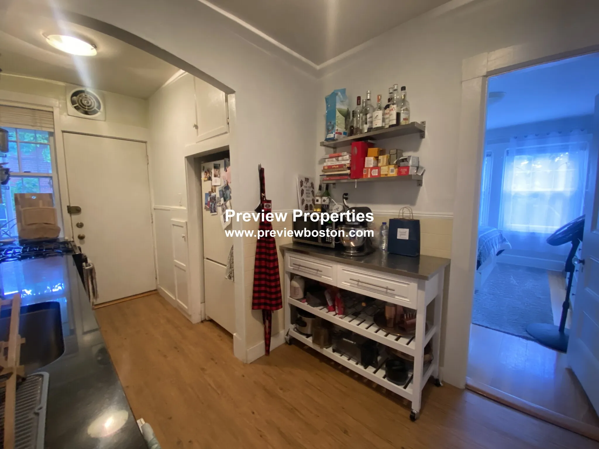 1 bed, 1 bath apartment for rent at 15 Braemore Rd Unit 5, Brighton — photo 6 of 10