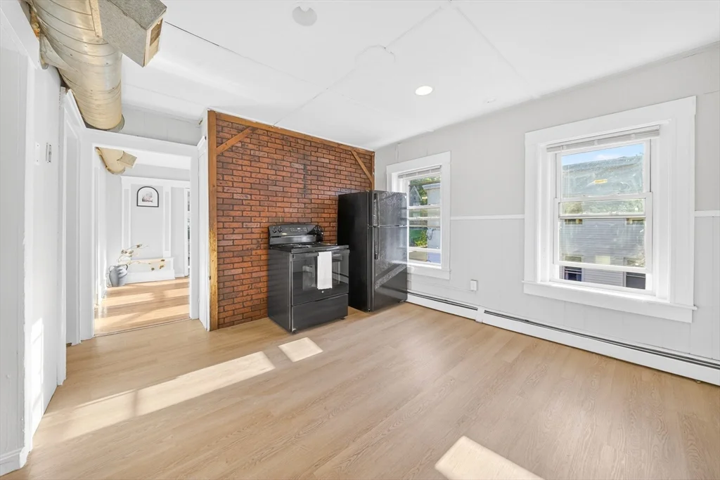3 bed, 1 bath apartment for rent at 15 Broadway Unit 2, Haverhill — photo 12 of 13
