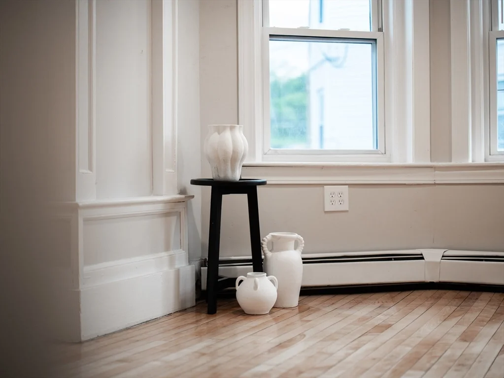 3 bed, 1 bath apartment for rent at 15 Broadway Unit 2, Haverhill — photo 3 of 13