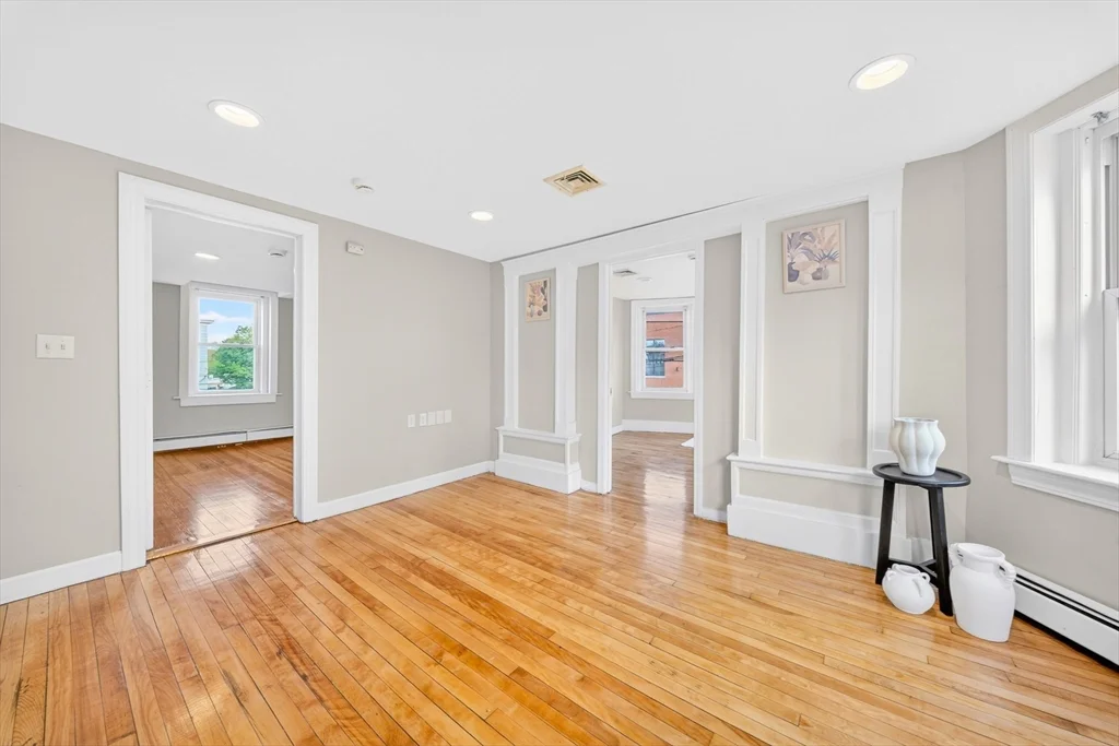 3 bed, 1 bath apartment for rent at 15 Broadway Unit 2, Haverhill — photo 9 of 13