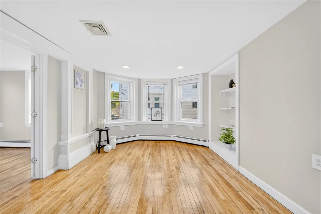 3 bed, 1 bath apartment for rent at 15 Broadway Unit 2, Haverhill — photo 5 of 13