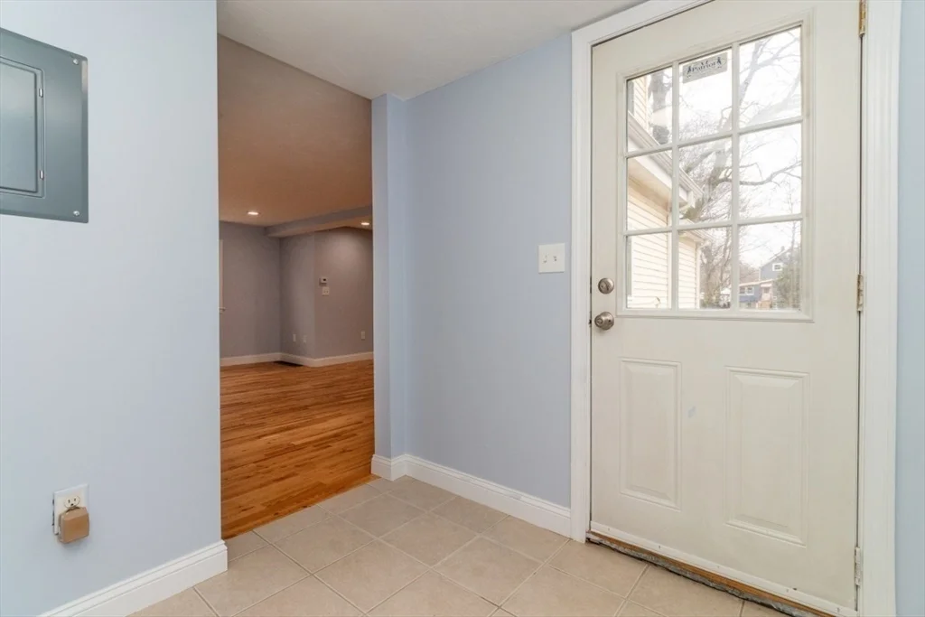 2 bed, 1 bath apartment for rent at 15 Buckingham St Unit 2, Hyde Park — photo 18 of 38
