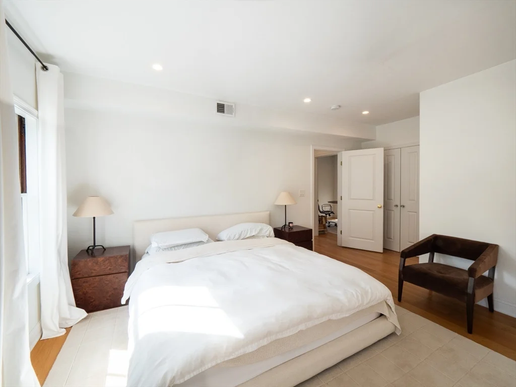 3 bed, 2 bath apartment for rent at 15 Campbell Park, Davis Square — photo 14 of 37