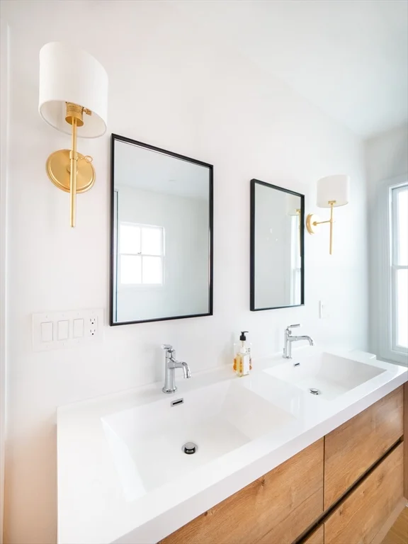 3 bed, 2 bath apartment for rent at 15 Campbell Park, Davis Square — photo 19 of 37