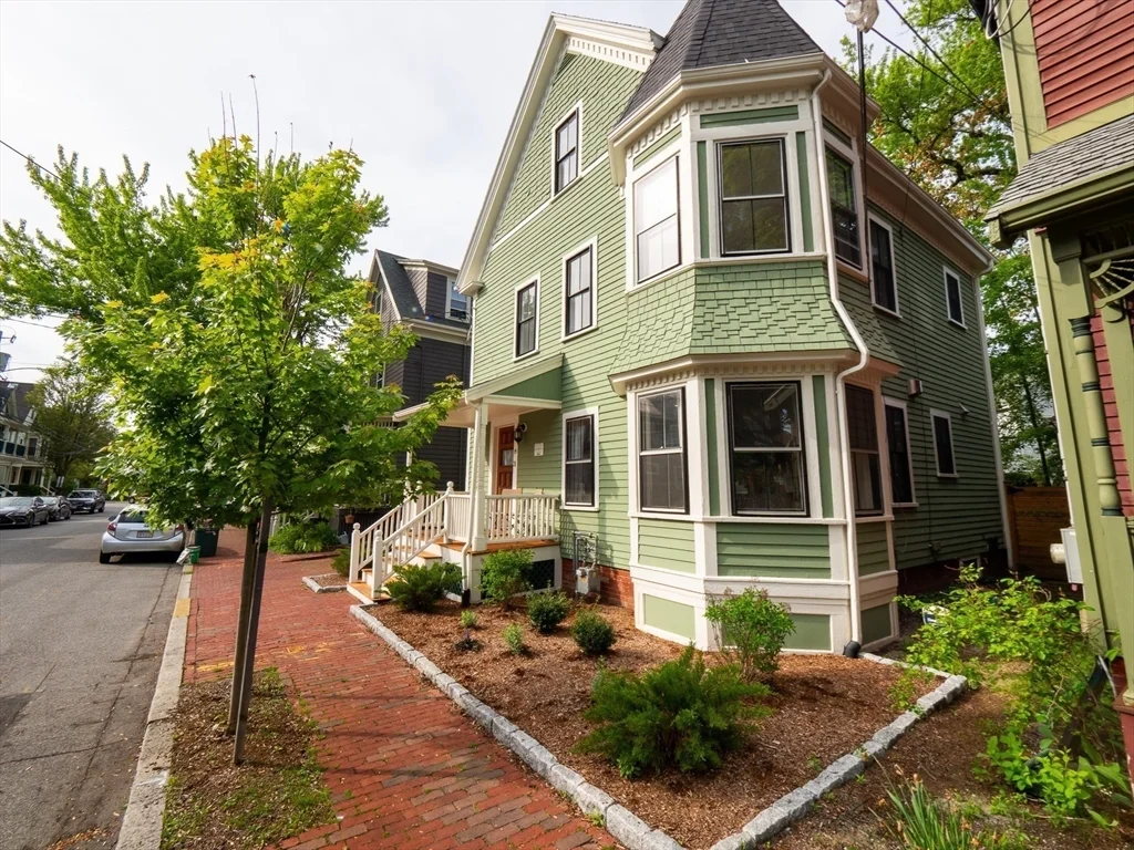 3 bed, 2 bath apartment for rent at 15 Campbell Park, Davis Square — photo 37 of 37