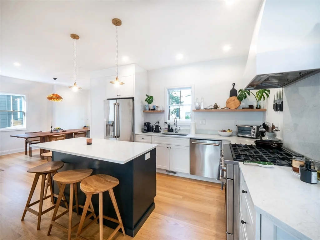 3 bed, 2 bath apartment for rent at 15 Campbell Park, Davis Square — photo 1 of 37