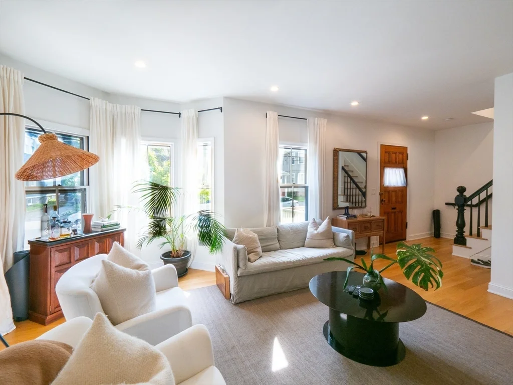 3 bed, 2 bath apartment for rent at 15 Campbell Park, Davis Square — photo 11 of 37