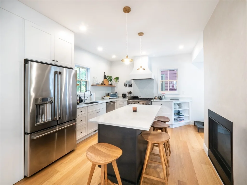 3 bed, 2 bath apartment for rent at 15 Campbell Park, Davis Square — photo 2 of 37